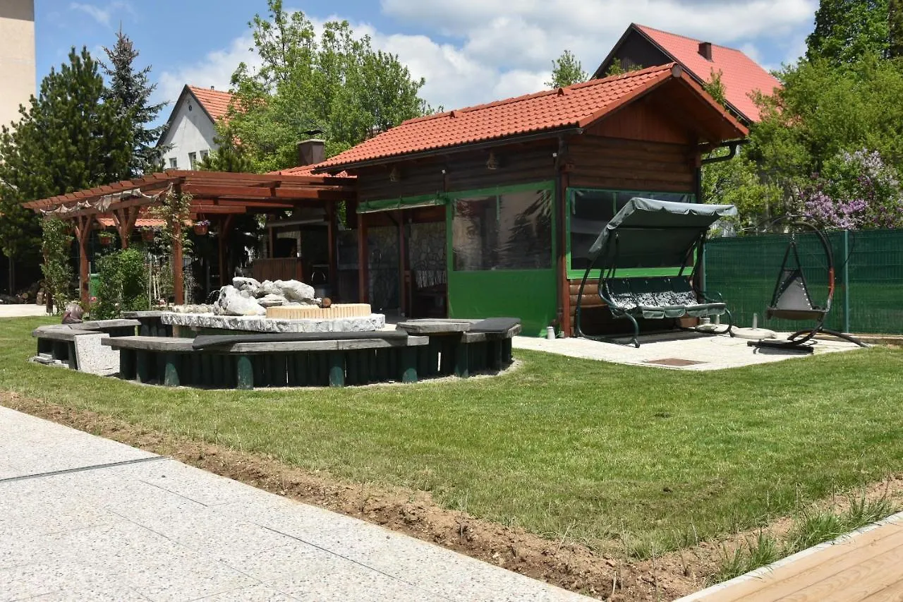 Apartments And Rooms Kod Eli Ravna Gora Guest house