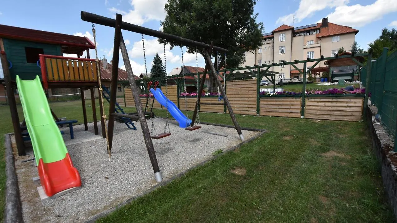 Apartments And Rooms Kod Eli Ravna Gora 4*,