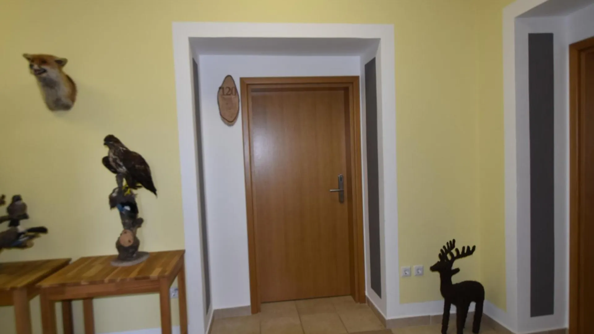 Apartments And Rooms Kod Eli Ravna Gora Guest house