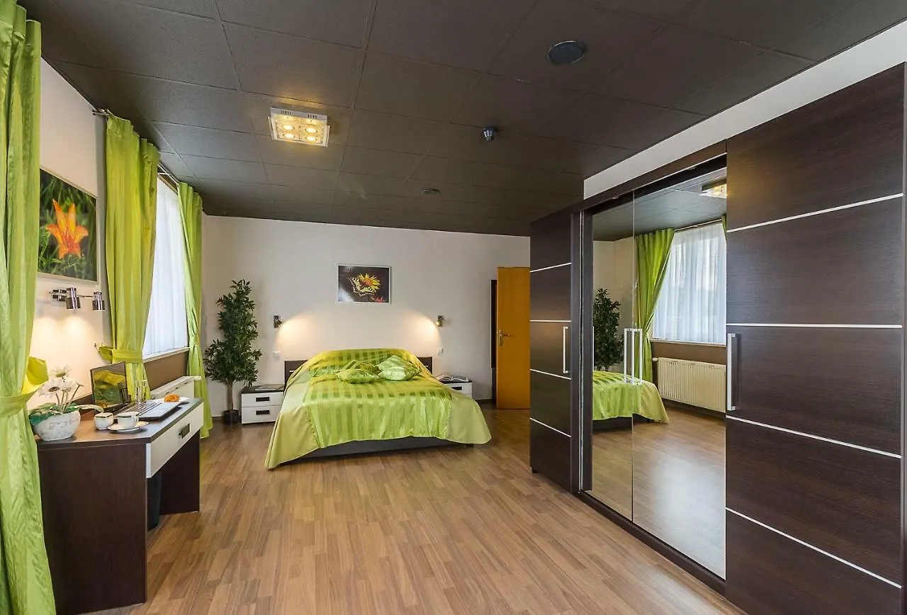 Apartments And Rooms Kod Eli Ravna Gora Croatia