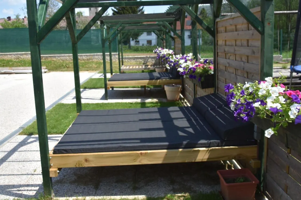 Apartments And Rooms Kod Eli Равна-Гора Хорватия