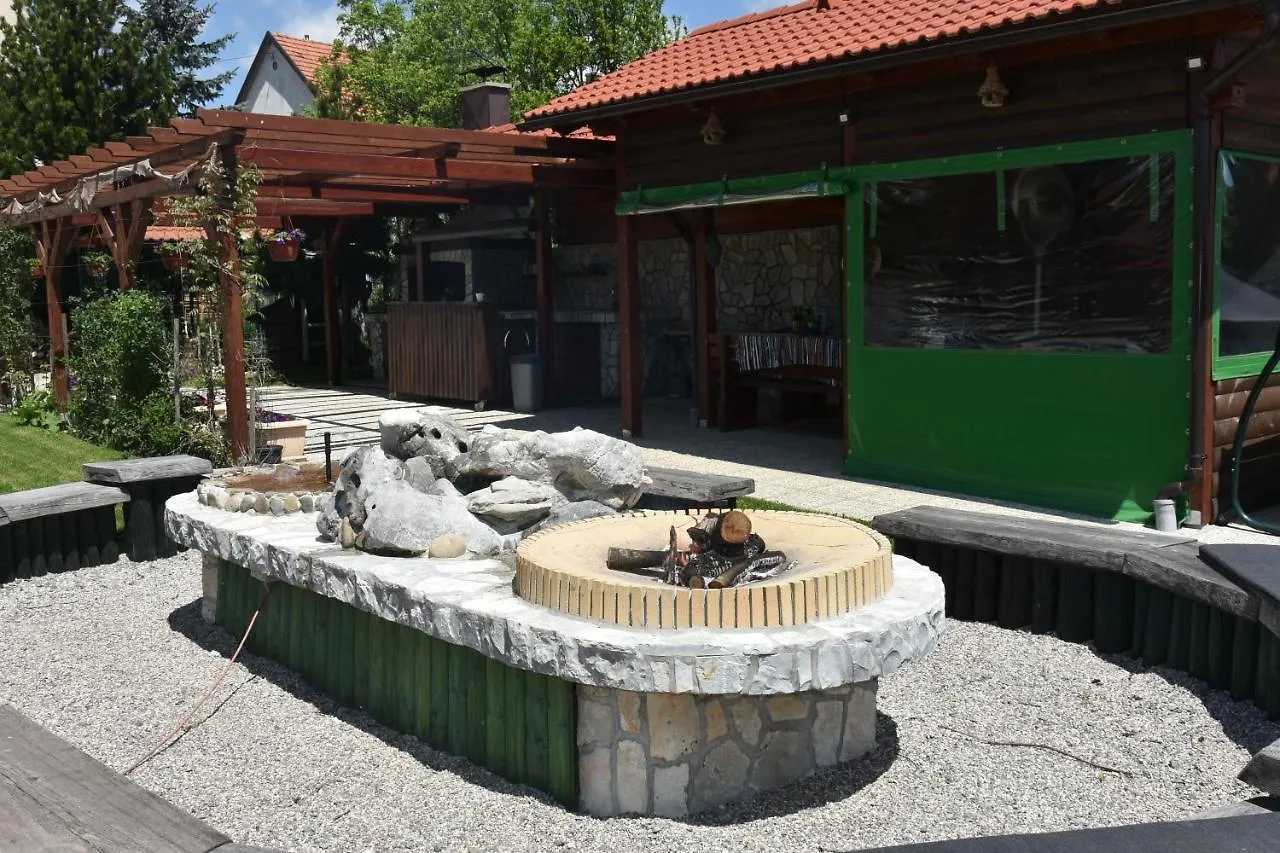 Apartments And Rooms Kod Eli Равна-Гора 4*,  Хорватия
